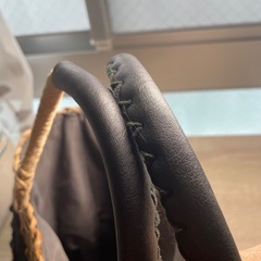 カゴバックとがま口バックの画像
