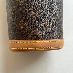 美品LOUIS VUITTONフォールドミーポーチの画像