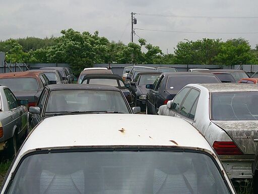 オールドメルセデス―ベンツリサクル専門工場-日本から世界の市場へ