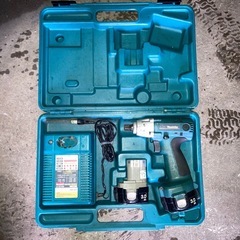 マキタ電動インパクトレンチ