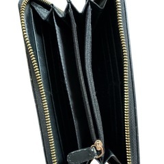  8／30で処分！ Vivienne Westwood 長財布の画像