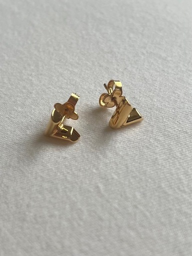 LOUIS VUITTONピアスエッセンシャルＶゴールド