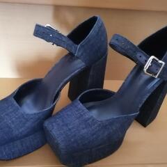【新品、未使用品】CHARLES & KEITH　サンダル