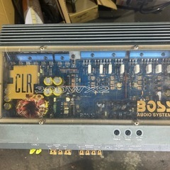 BOSS CLR70 300Wx2 ウーファーアンプ