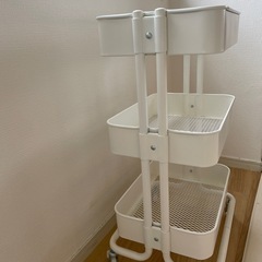 IKEA ワゴン白の画像
