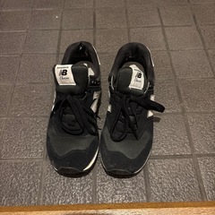 ニューバランススニーカー