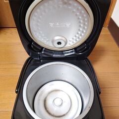 東芝 炊飯器 3合炊き RC-５MS ０７年製の画像