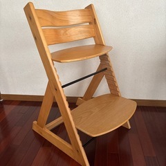木製ハイチェア　グローアップチェア