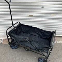 キャリーカーブラック　キャンプなどの際の荷物運搬に。　