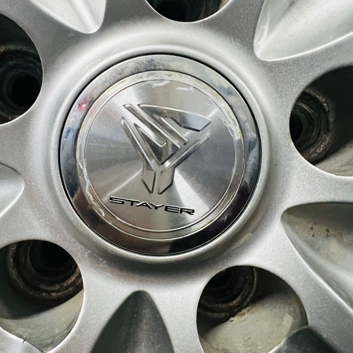 215/65R16スタッドレス　ホイール付き４本セット
