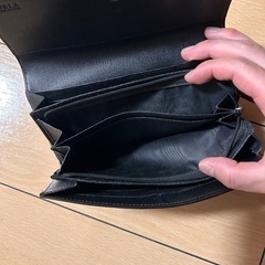 FURLAの長財布の画像