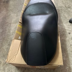 ヤマハXMAX250シート