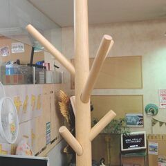 ポールハンガー 高さ180㎝ 木製 ナチュラル コート掛け コートハンガー 洋服掛け 札幌 西岡店の画像