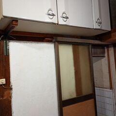 レトロな棚