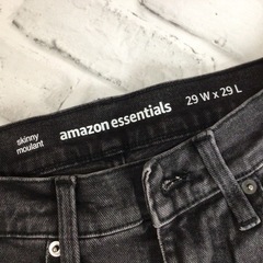 W136 未着用 Amazon essentials ジーンズ/デニム 29W×29L ブラック スキニー アマゾンの画像