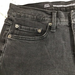 W136 未着用 Amazon essentials ジーンズ/デニム 29W×29L ブラック スキニー アマゾンの画像