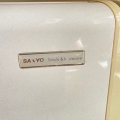 冷蔵庫　SANYO
の画像
