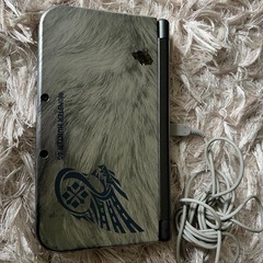ニンテンドー3DSLL モンスターハンター4Gスペシャルパックの画像