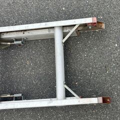 中古のアルミ２連はしごの画像