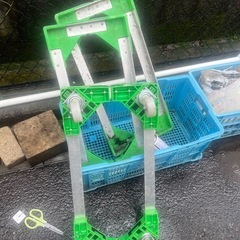 カゴ台車