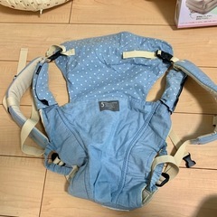 ベビーバス　授乳クッション　抱っこ紐　　の画像