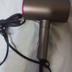 ダイソン風　ドライヤー