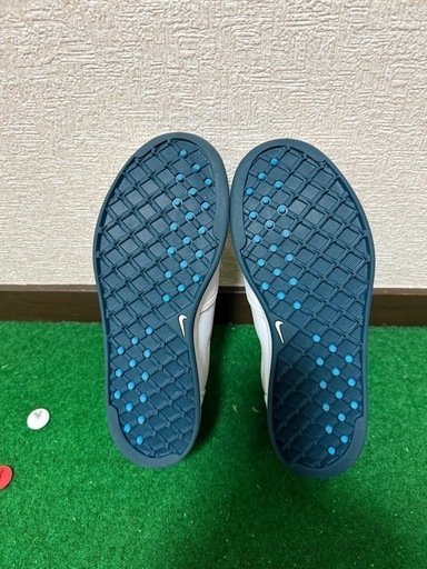 NIKEレディースゴルフシューズ(23.5cm)