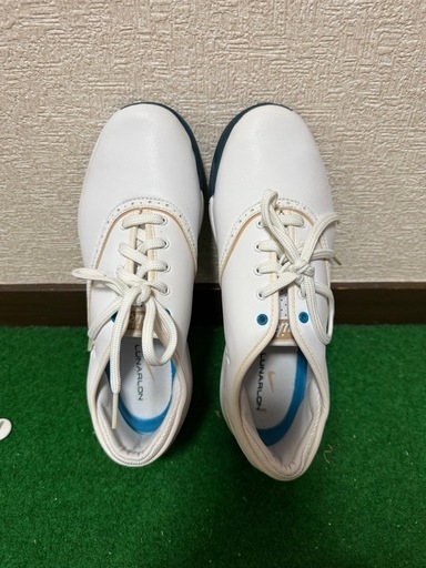 NIKEレディースゴルフシューズ(23.5cm)