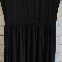 W144 未着用 Amazon essentials 半袖 ワンピース XSサイズ ウエストマキシドレス スクープネック ブラック アマゾン 現状品の画像