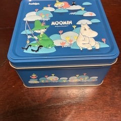 ムーミン　お菓子　缶