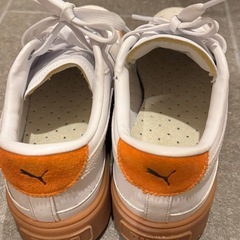 PUMA レディース スニーカー 23.5センチの画像
