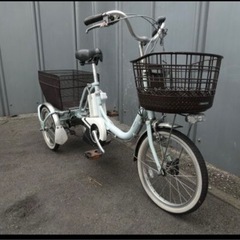 三輪アシスト自転車の画像