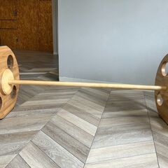 木製バーベルの画像