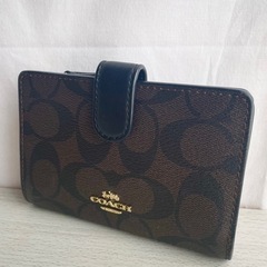☆お取引される方決まりました☆【訳あり価格】COACH  二つ折...