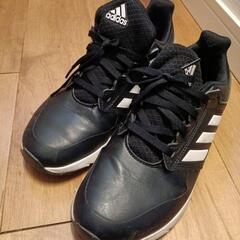 adidasスニーカー　24
