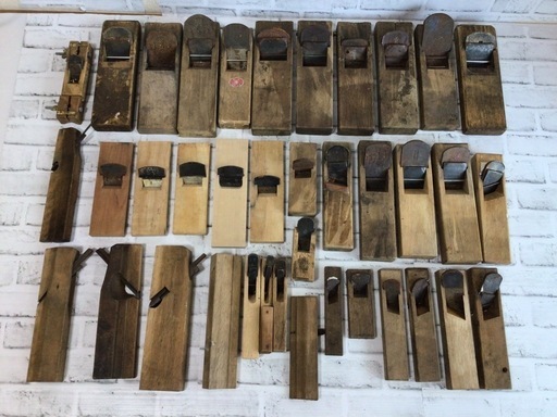 W119 まとめて！大量‼︎ かんな/鉋 38点セット 在銘あり 特殊鉋 約18kg 大工道具 職人道具 宮大工 現状品