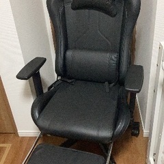 ゲーミングチェア　の画像