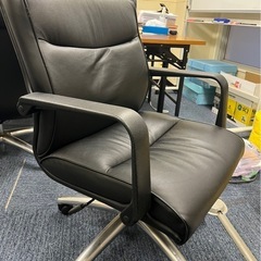 オフィスチェアの画像