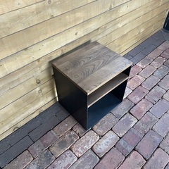 サイドテーブルの画像