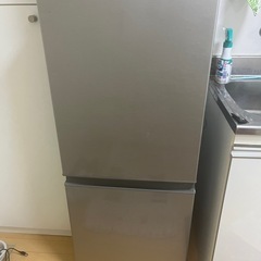 冷蔵庫　AQUA AQR-13H(S)型