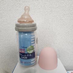 6/20まで！ combi 哺乳瓶  美品の画像
