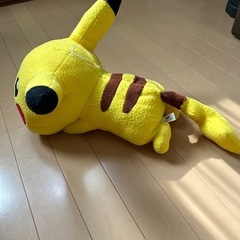 ピカチュウぬいぐるみ(中古)の画像