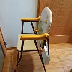 ベビーチェア（お食事イス）の画像