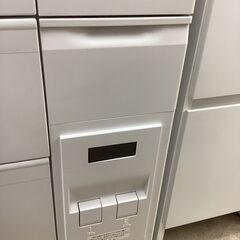 中古品　エムケー精工　キッチン収納庫　米びつ　FKD－206 中古品 エムケー精工 キッチン収納庫 米びつ FKD－206 - メルカリ
