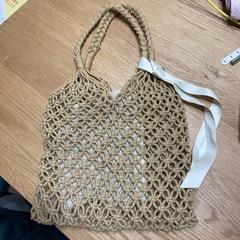 inisfree紐バッグの画像