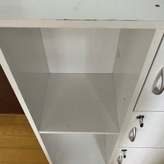 鍵付き　棚の画像