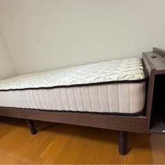 シングルベッドマットレス付き