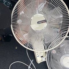 壁掛け扇風機