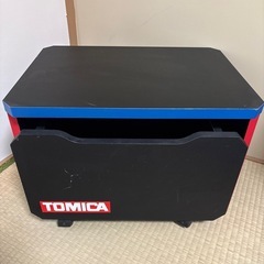 トミカ 子供用机と収納ボックスキャスター付き　