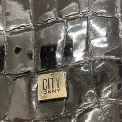 ☆値下げ☆H2506-081 DKNY CITY バック  キズ汚れ有りの画像